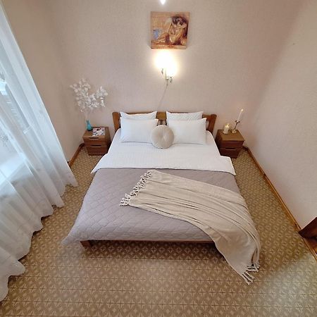 4 Ліжка З Балконом Документи Для Відряджень Мережа Alex Apartments Безконтатне Заселення 24-7 Poltawa Exterior foto