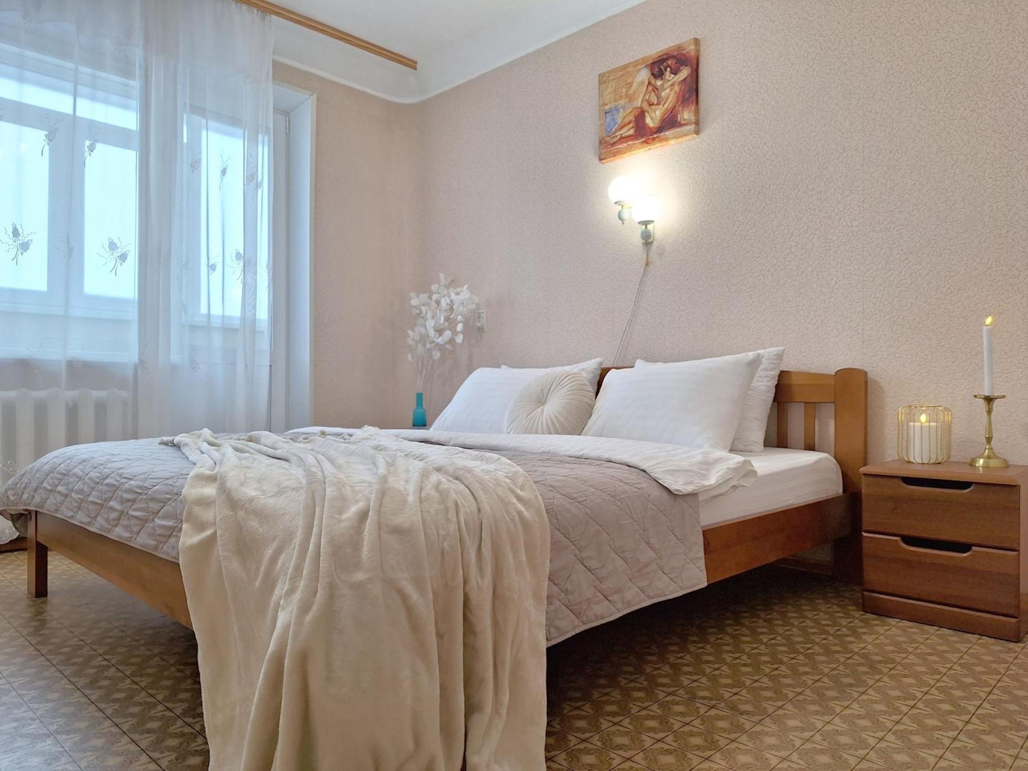 4 Ліжка З Балконом Документи Для Відряджень Мережа Alex Apartments Безконтатне Заселення 24-7 Poltawa Exterior foto