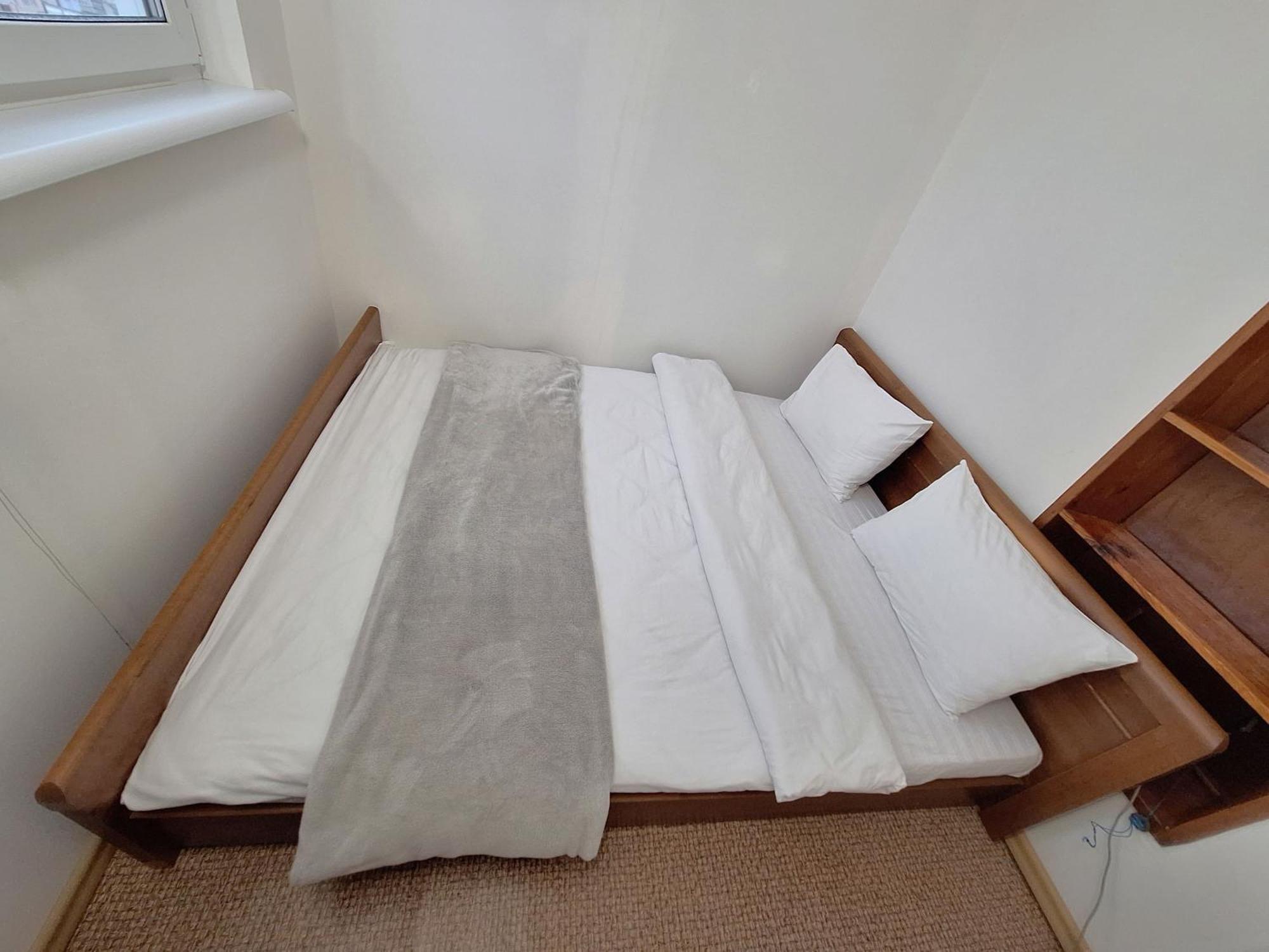 4 Ліжка З Балконом Документи Для Відряджень Мережа Alex Apartments Безконтатне Заселення 24-7 Poltawa Exterior foto
