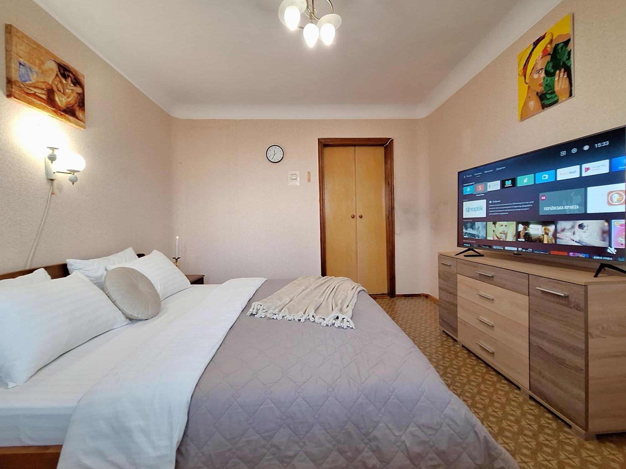 4 Ліжка З Балконом Документи Для Відряджень Мережа Alex Apartments Безконтатне Заселення 24-7 Poltawa Exterior foto