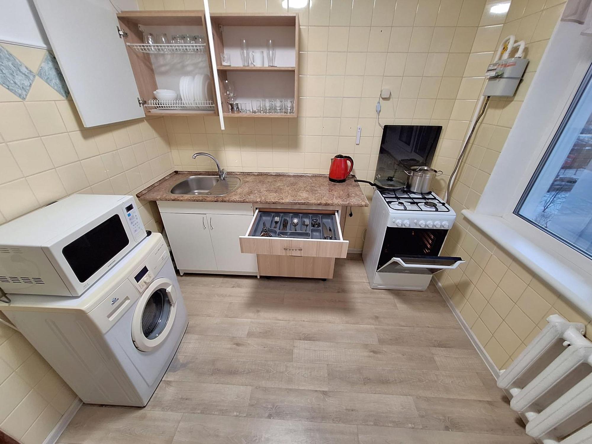 4 Ліжка З Балконом Документи Для Відряджень Мережа Alex Apartments Безконтатне Заселення 24-7 Poltawa Exterior foto