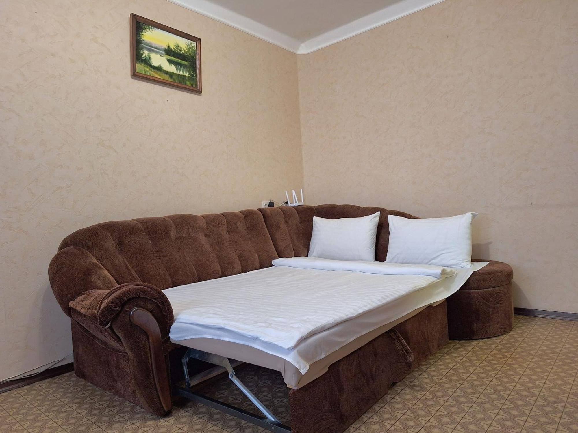 4 Ліжка З Балконом Документи Для Відряджень Мережа Alex Apartments Безконтатне Заселення 24-7 Poltawa Exterior foto