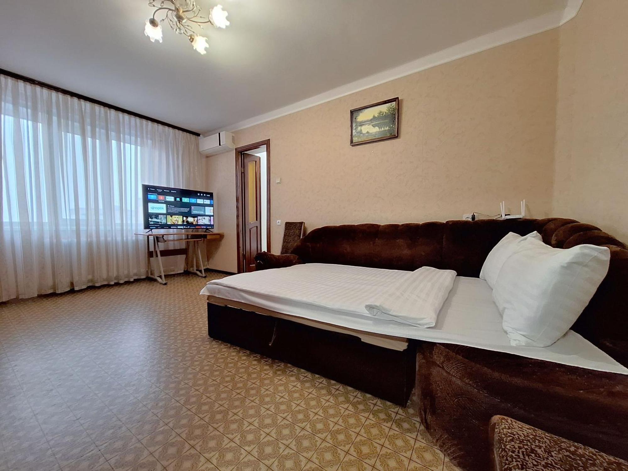 4 Ліжка З Балконом Документи Для Відряджень Мережа Alex Apartments Безконтатне Заселення 24-7 Poltawa Exterior foto